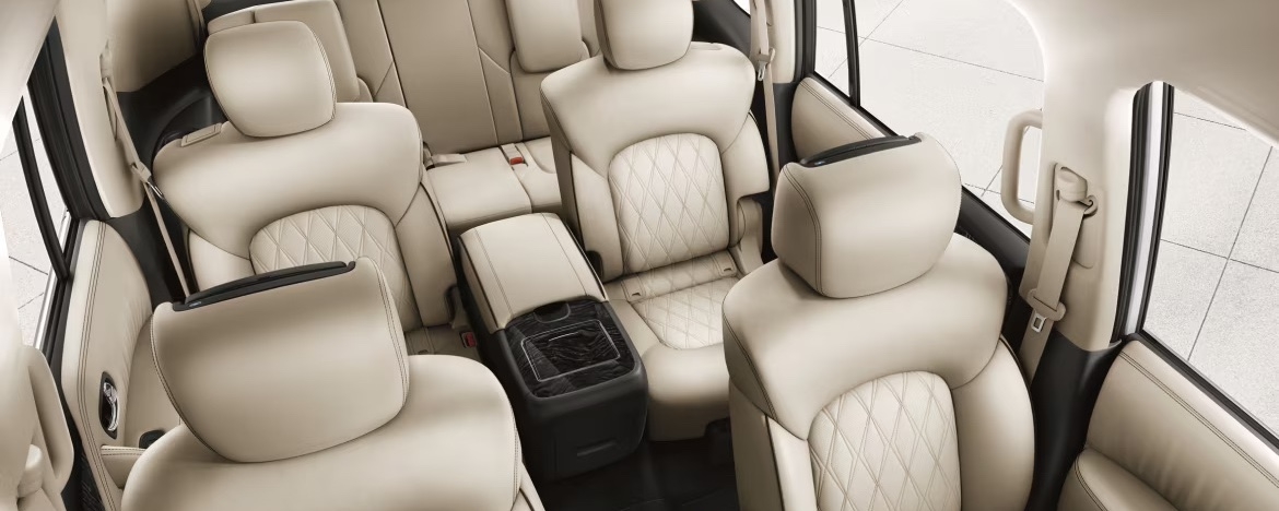 Intérieur spacieux et luxueux du Nissan Armada 2025.