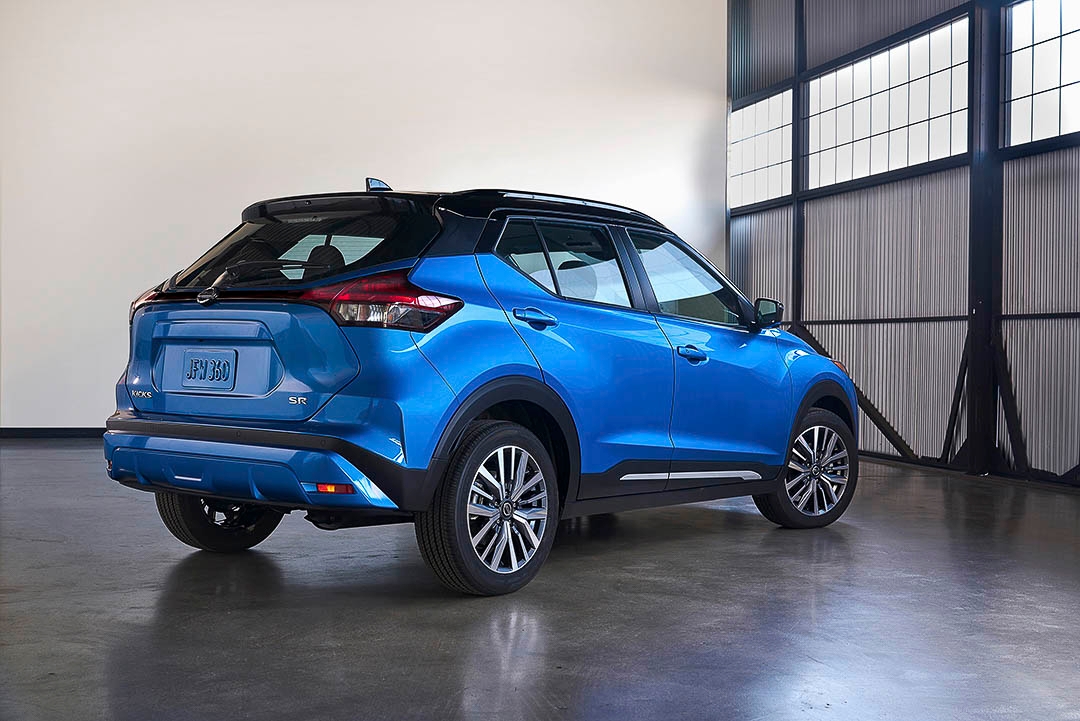 vue trois quart arrière du Nissan Kicks 2021